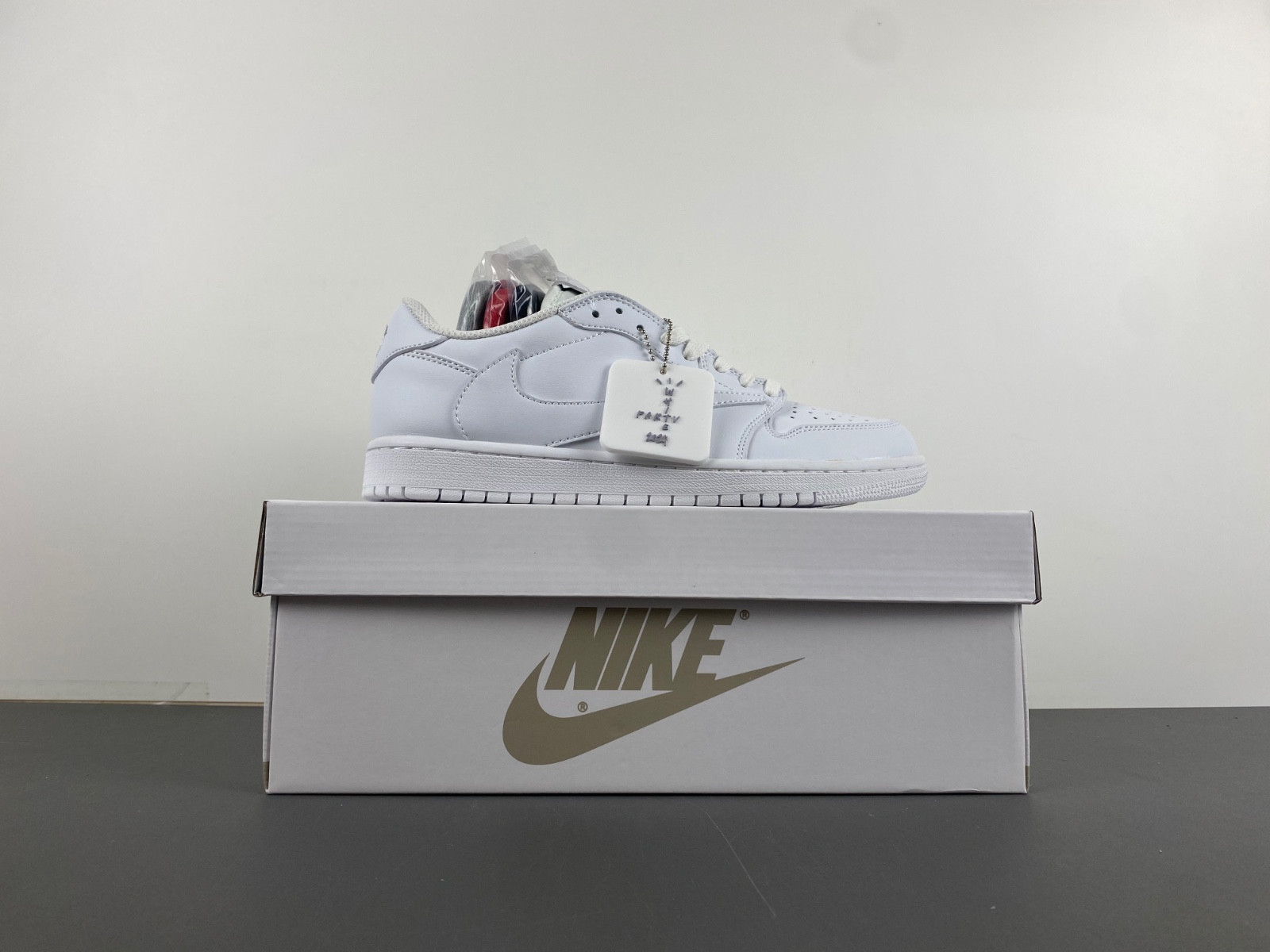 Travis Scott x Air Jordan 1 Low DM7866-292