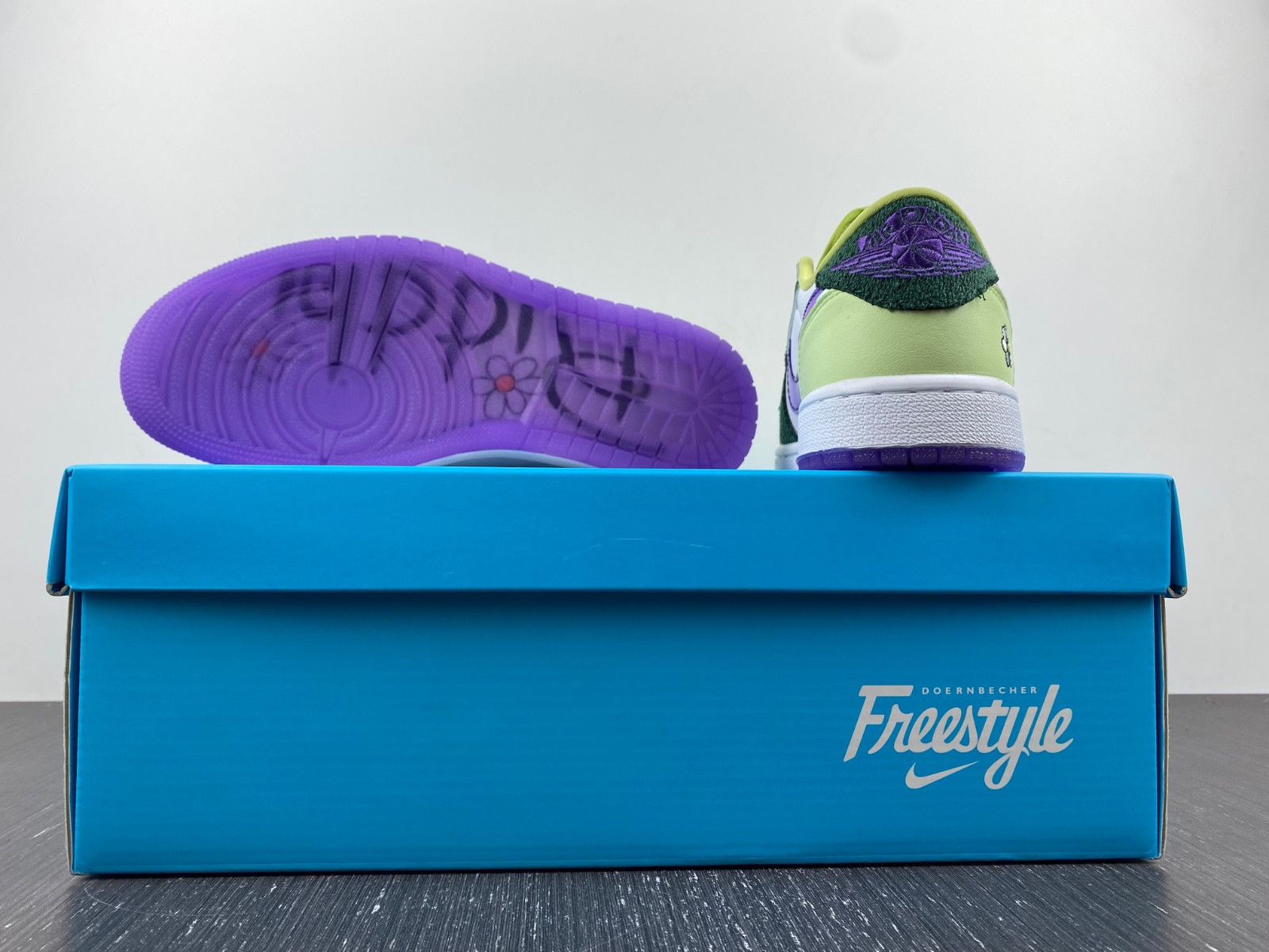 Air Jordan 1 Low OG “Doernbecher” FD9665-351