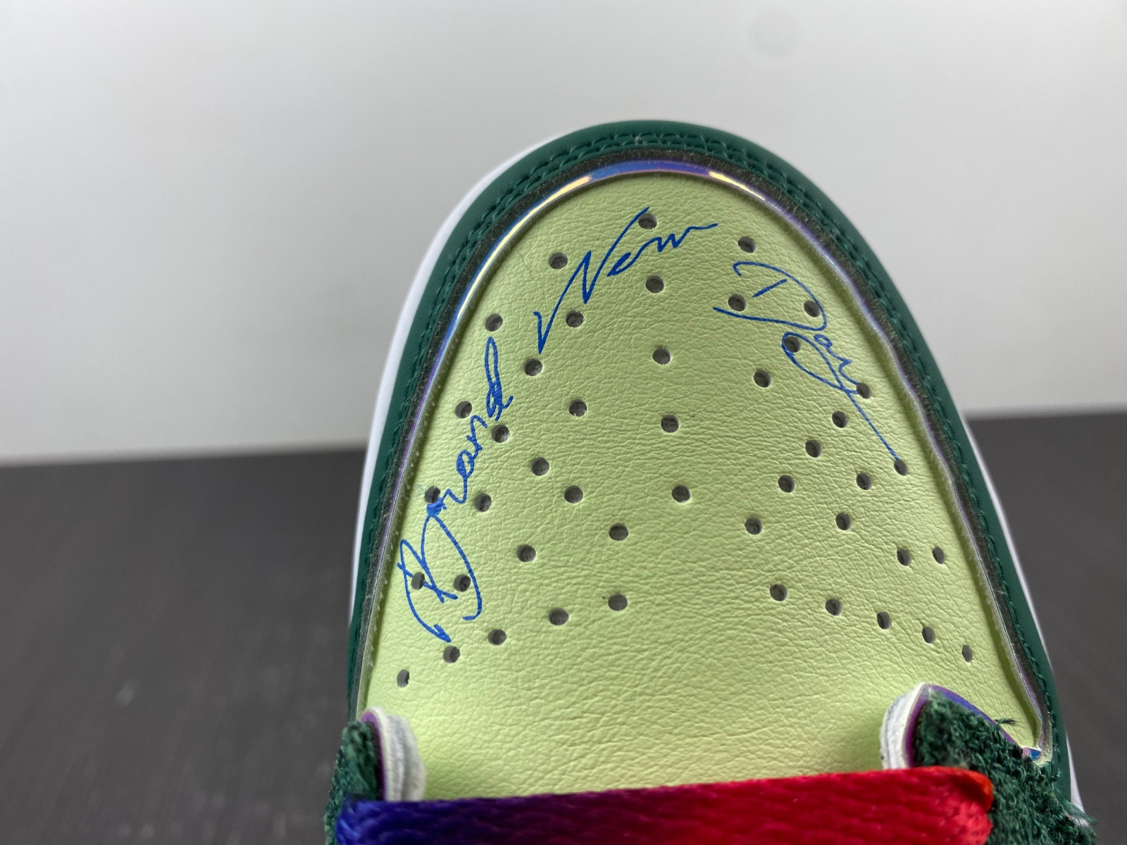 Air Jordan 1 Low OG “Doernbecher” FD9665-351