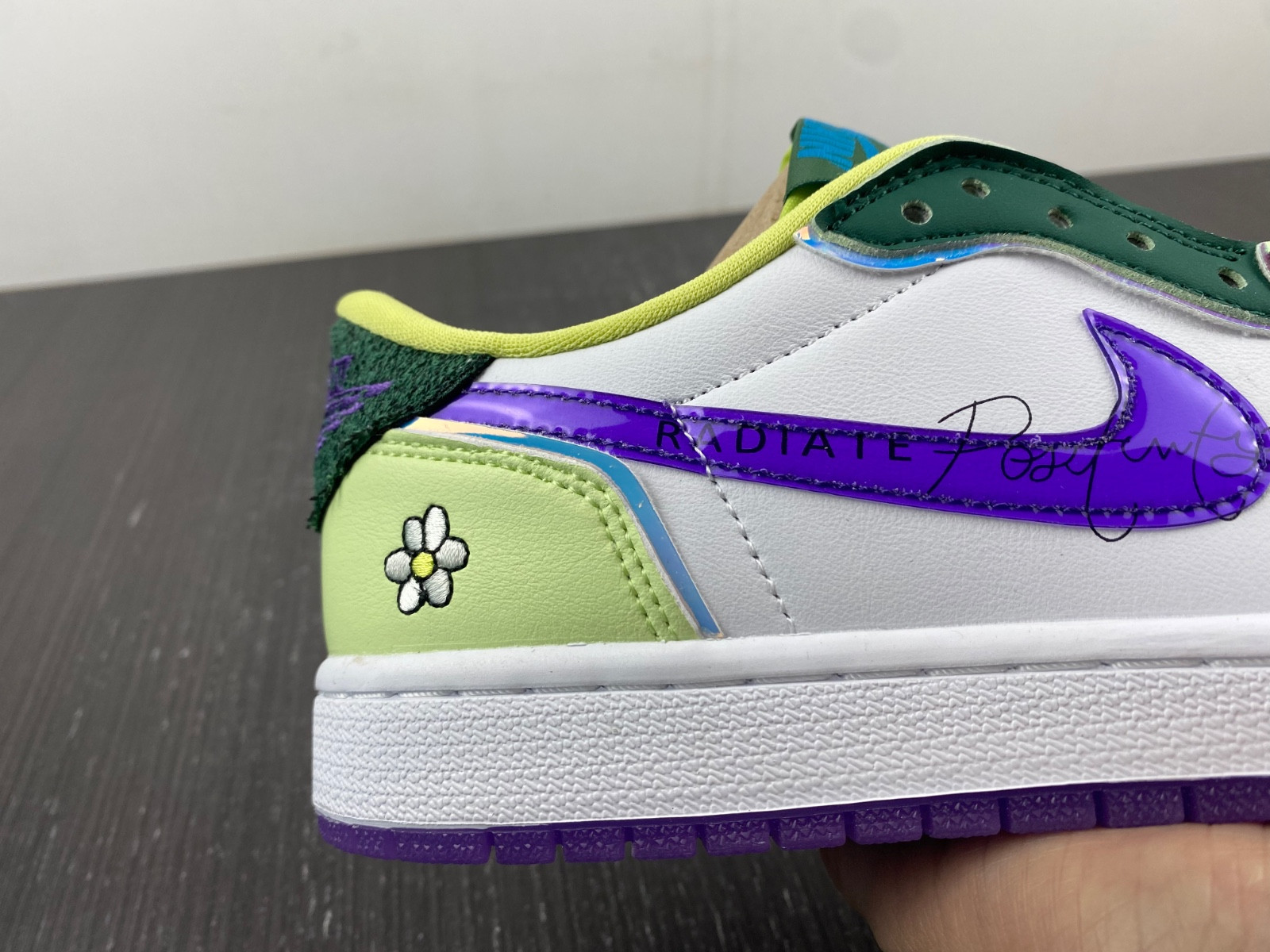 Air Jordan 1 Low OG “Doernbecher” FD9665-351