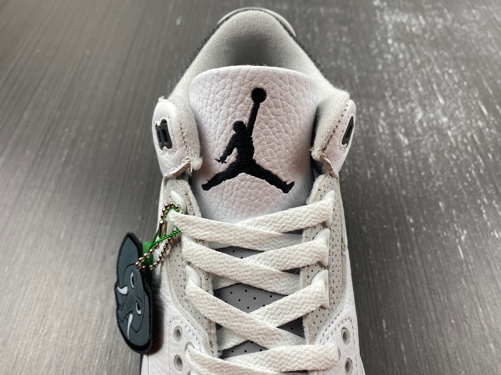Air Jordan 3 GS “Hide N’ Sneak” DX6665-100