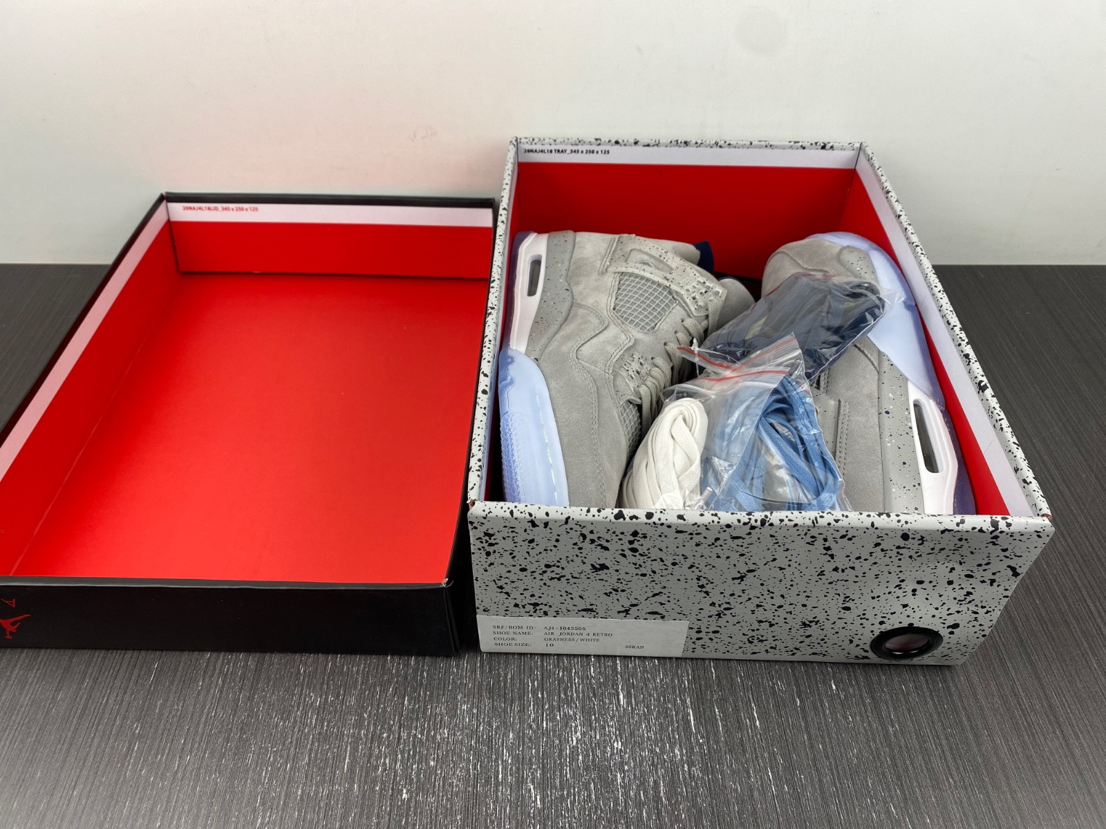 Air Jordan 4 Retro