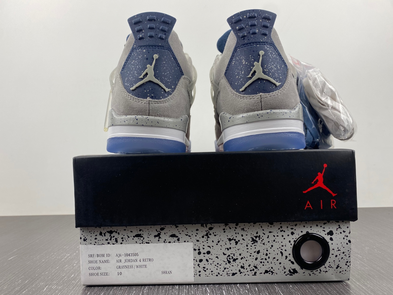 Air Jordan 4 Retro