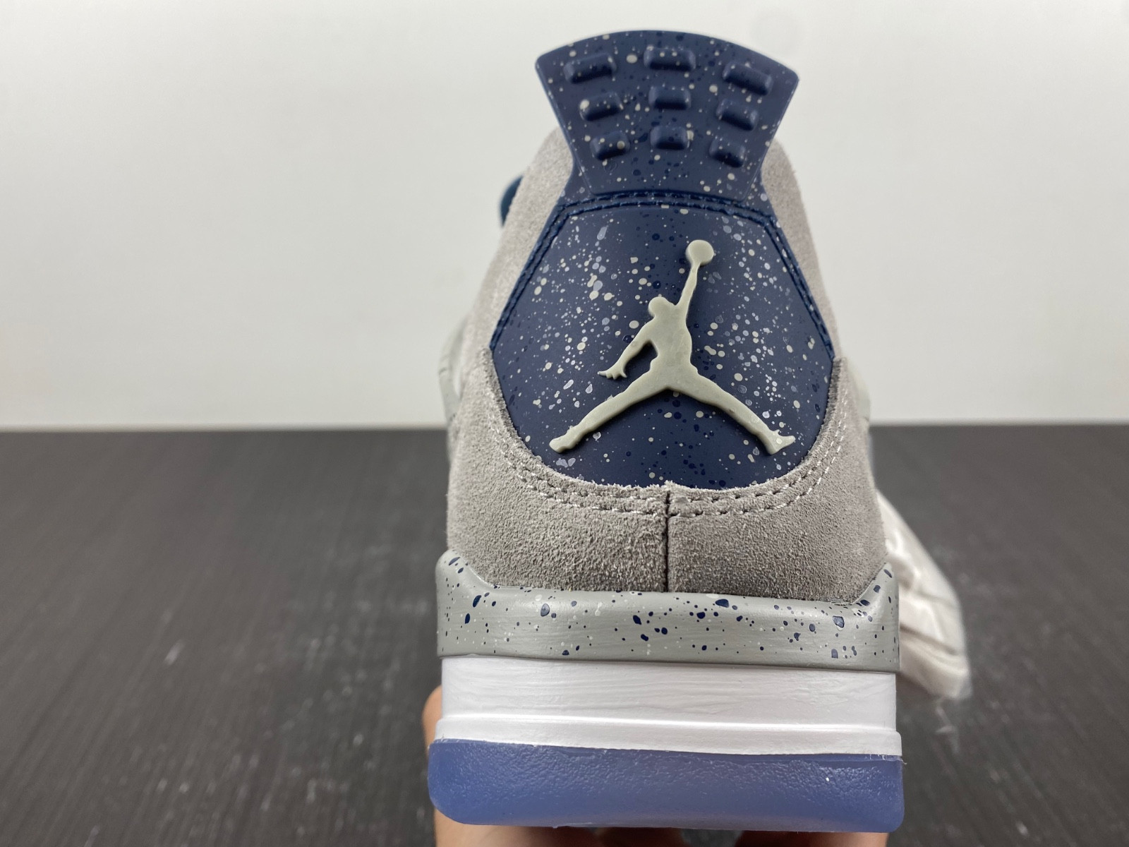 Air Jordan 4 Retro