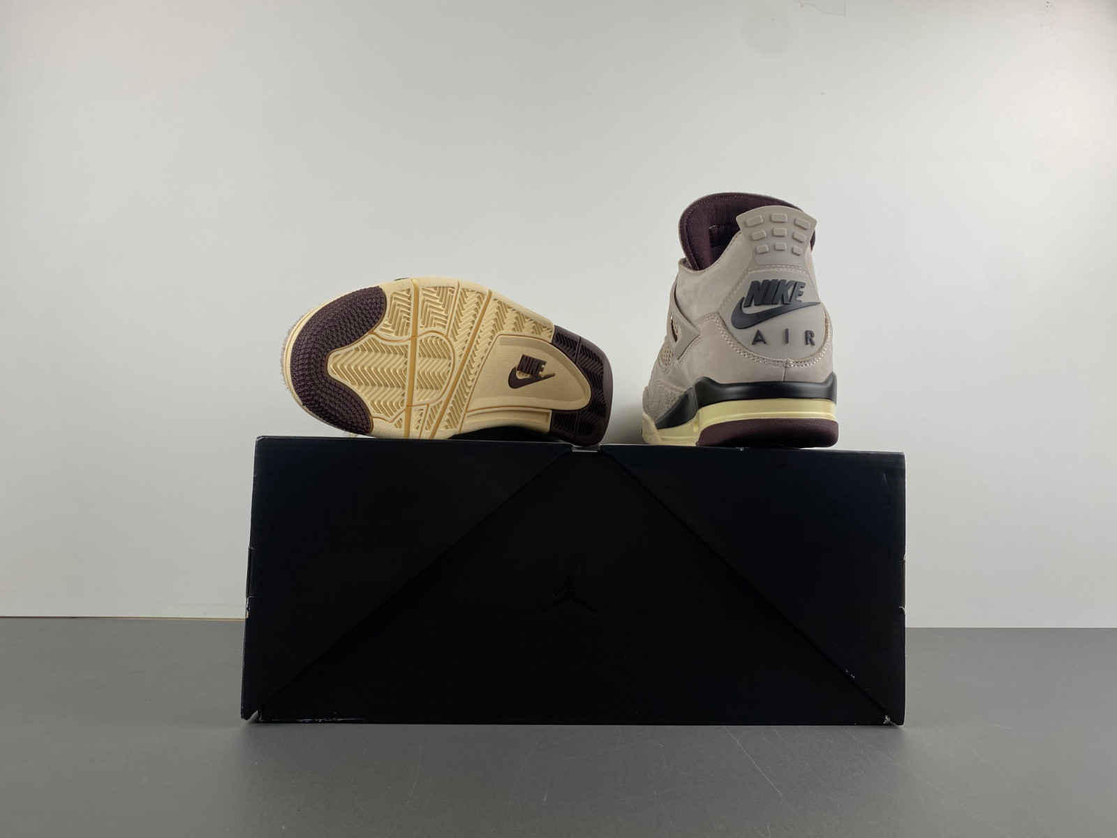 A Ma Maniere x Air Jordan 4 “While You Were Sleeping”FZ4810-200