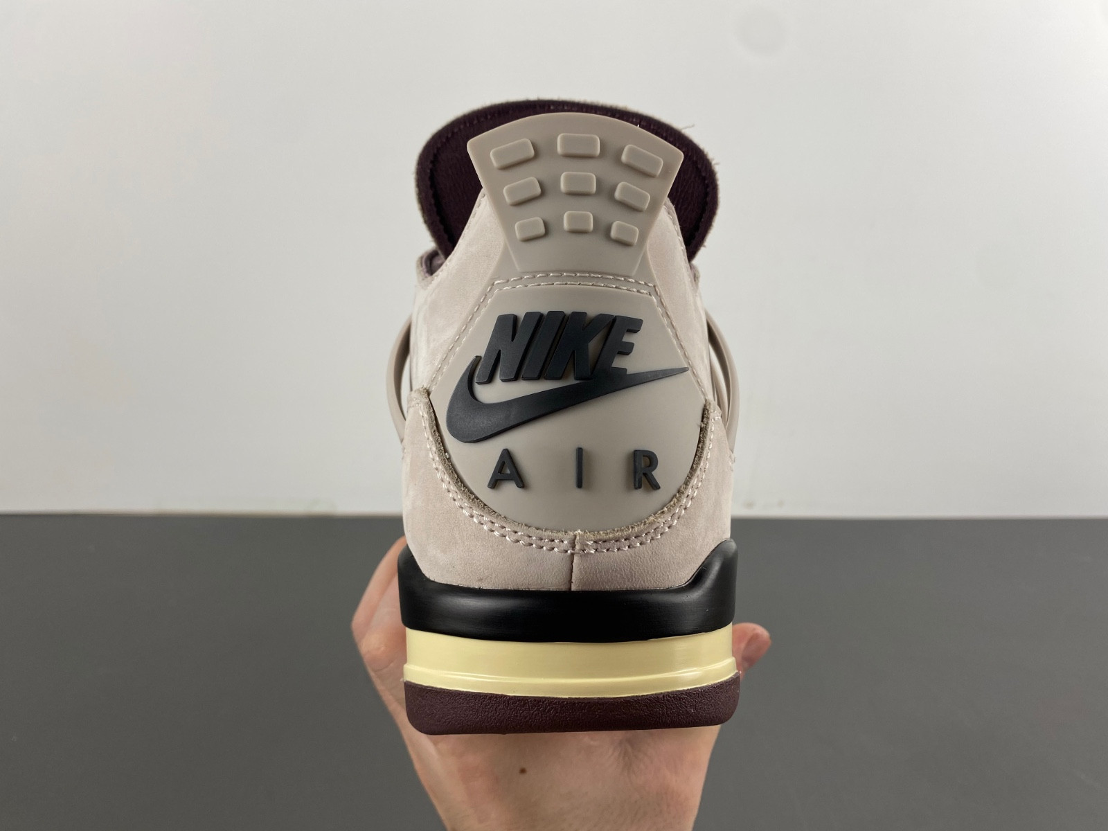 A Ma Maniere x Air Jordan 4 “While You Were Sleeping”FZ4810-200