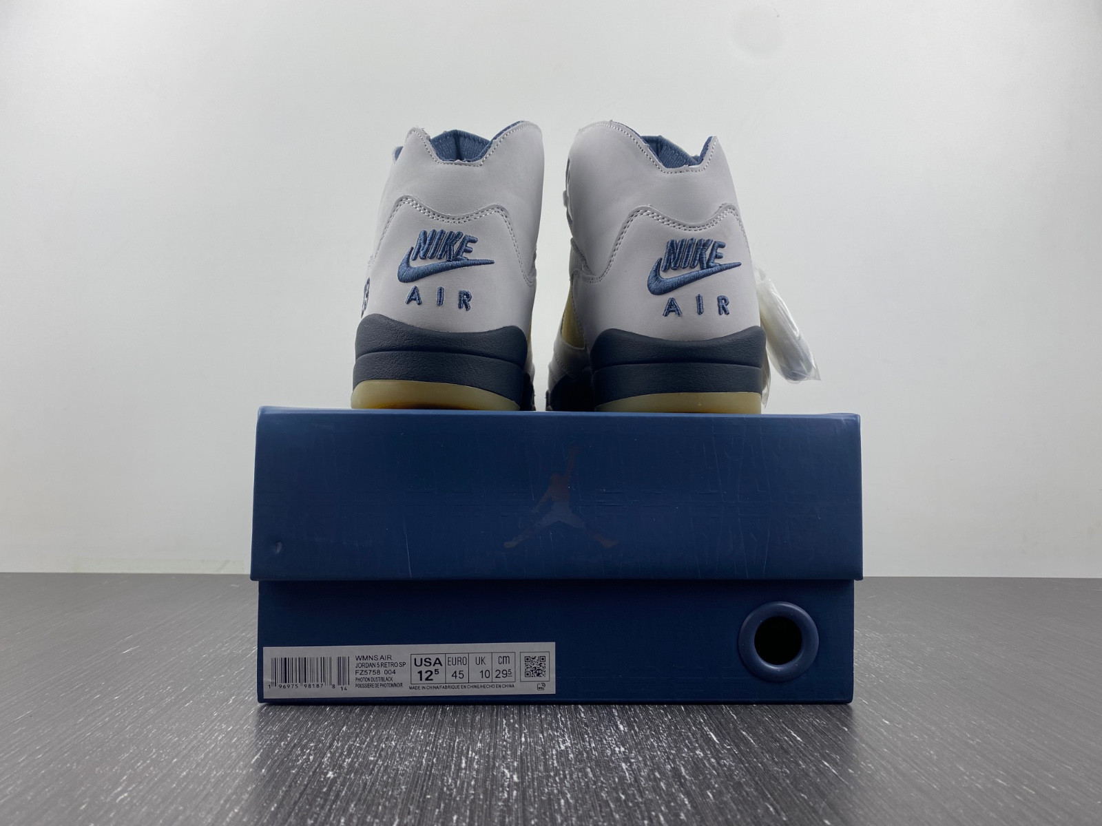 A Ma Maniere x Air Jordan 5 WMNS FZ5758-004