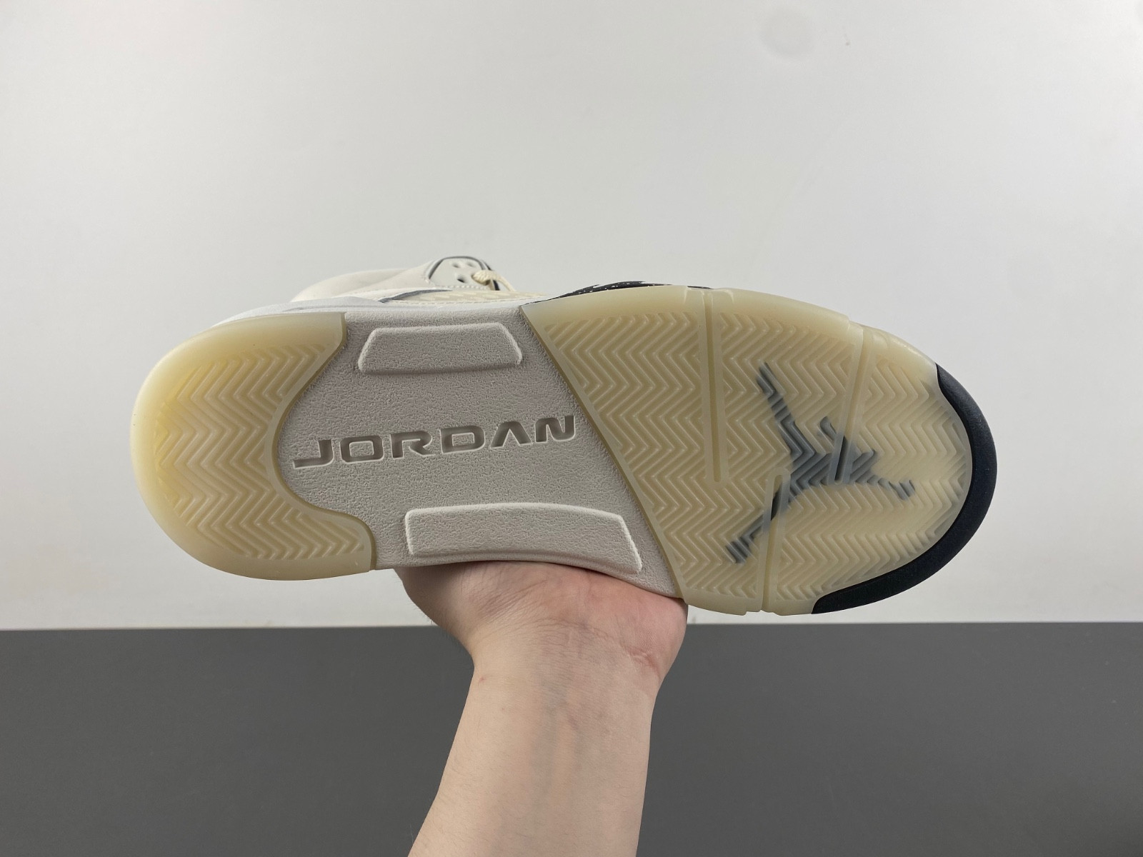 AIR JORDAN 5 RETRO