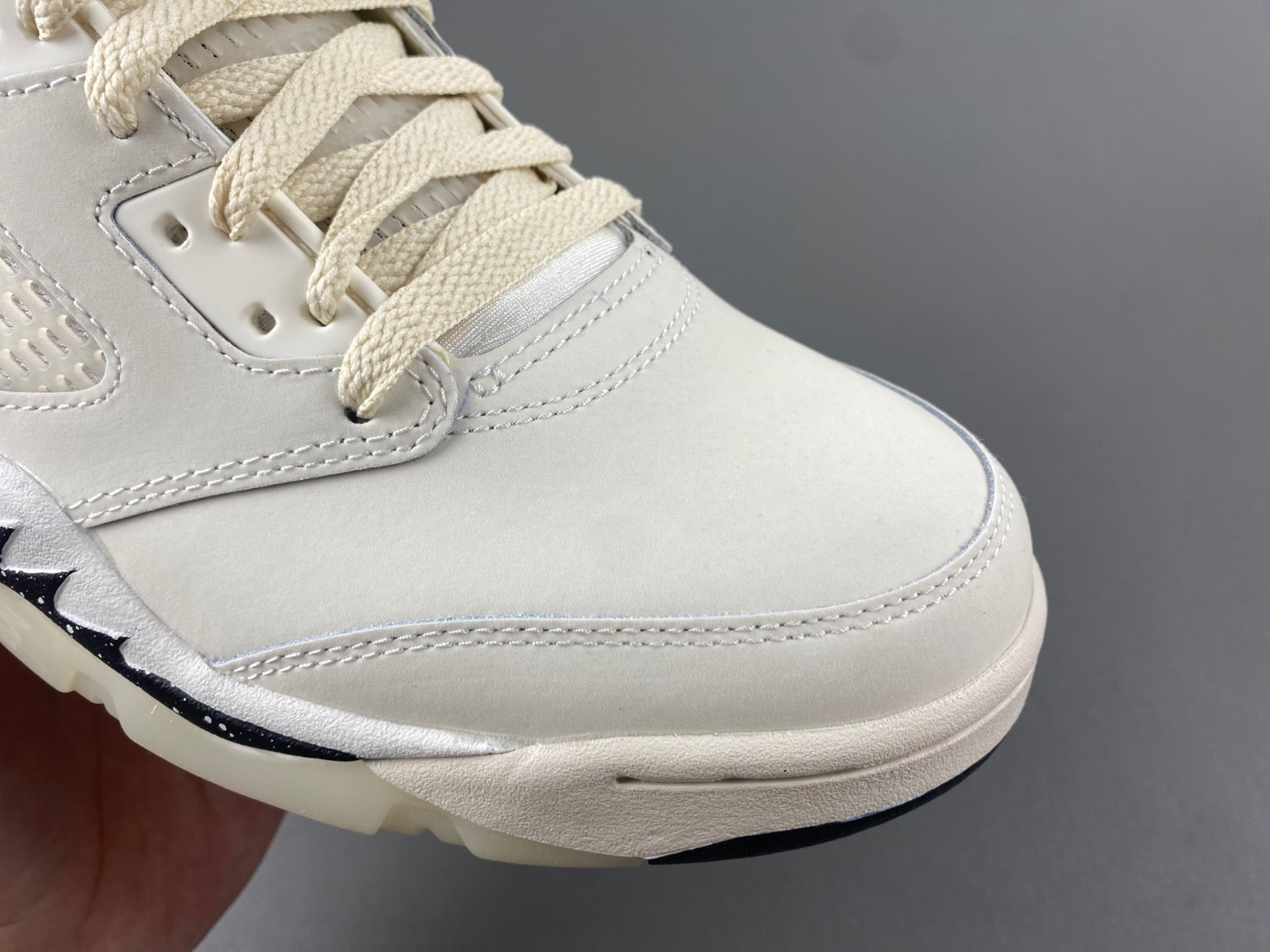 AIR JORDAN 5 RETRO