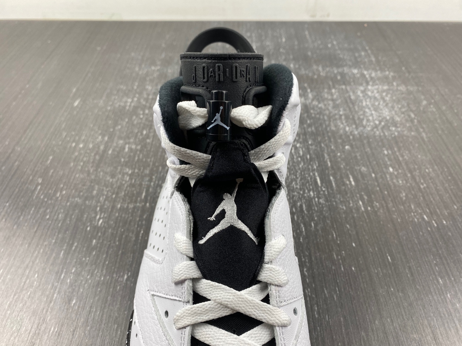 Air Jordan 6 “Reverse Oreo” CT8529-112