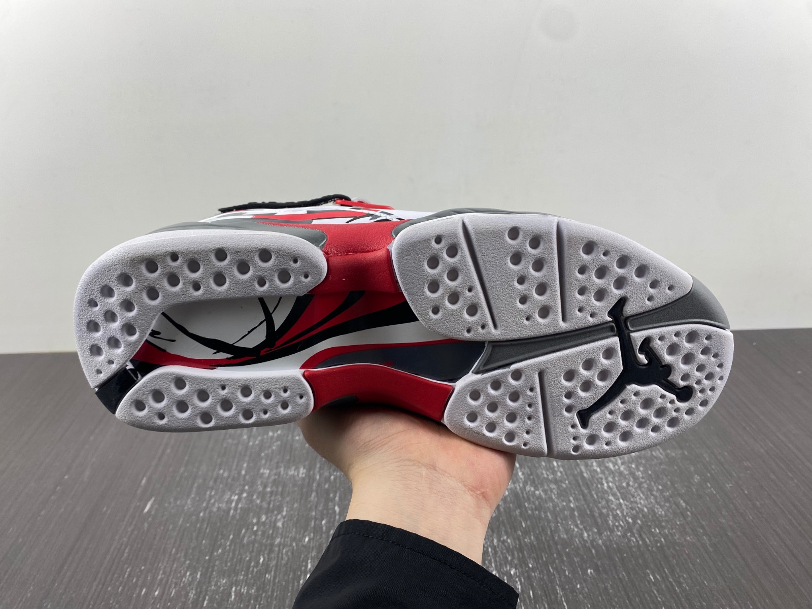 Air Jordan 8 Retro “Bugs Bunny” 305381-103
