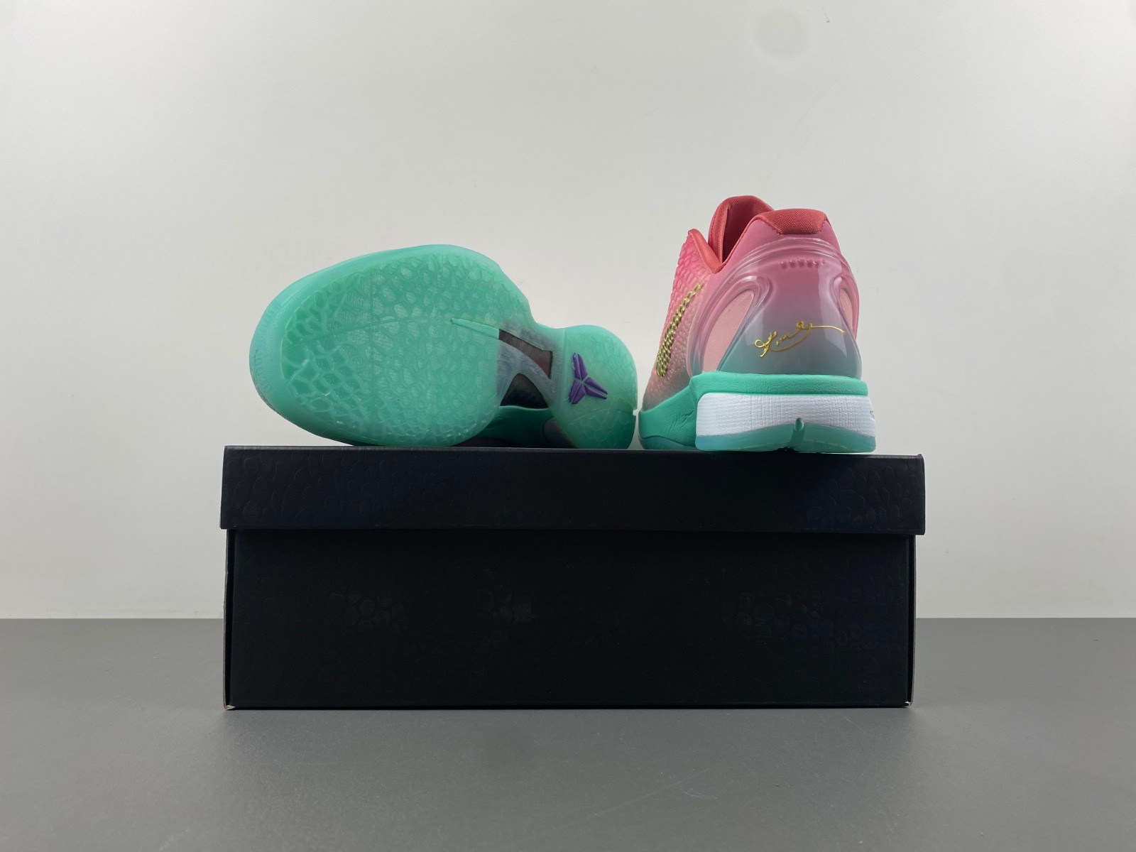 Zoom Kobe 6 CM2190-201