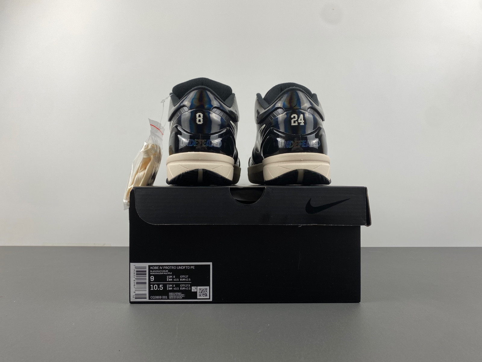 Undefeated x Kobe 4 Protro 