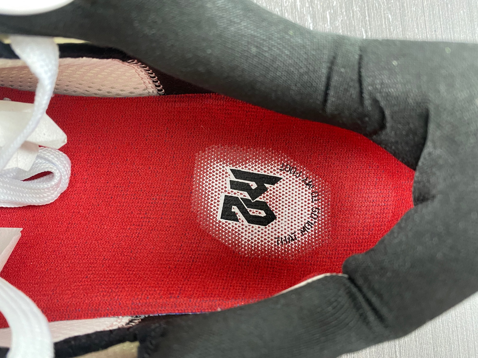 Kobe 6 CW2190-400