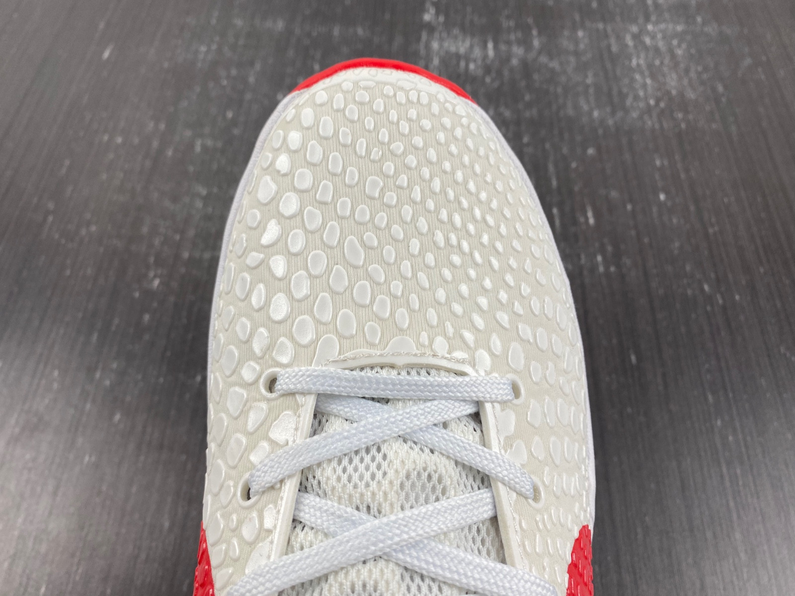 Kobe 6 CW2190-400