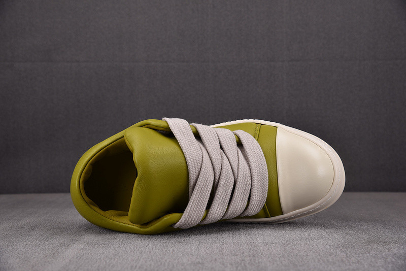 RO Sneakers