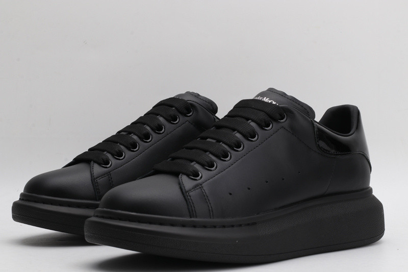 MQ Sneakers