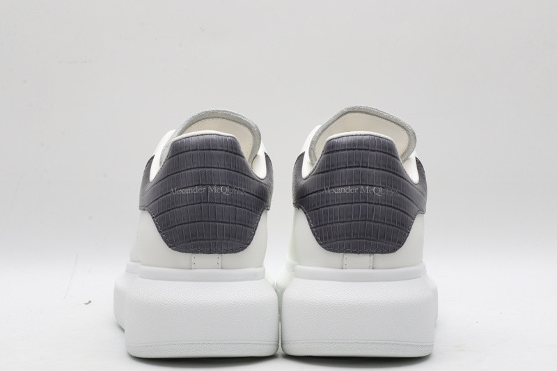 MQ Sneakers