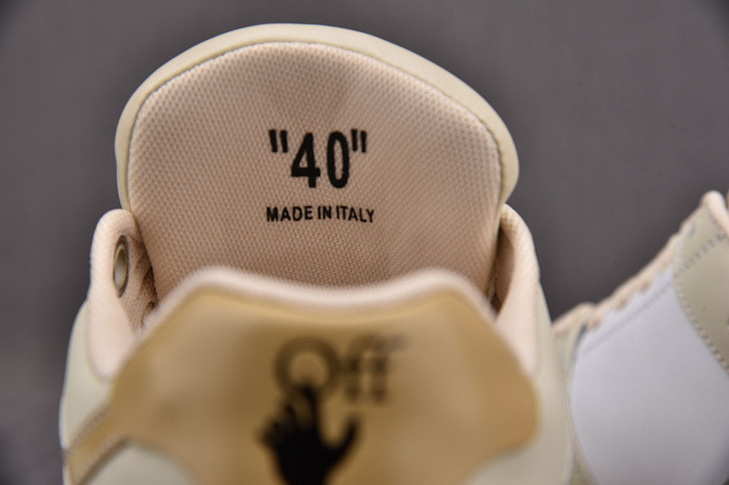 OF GYM Sneakers