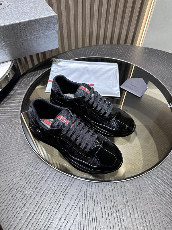 PA Low Sneakers