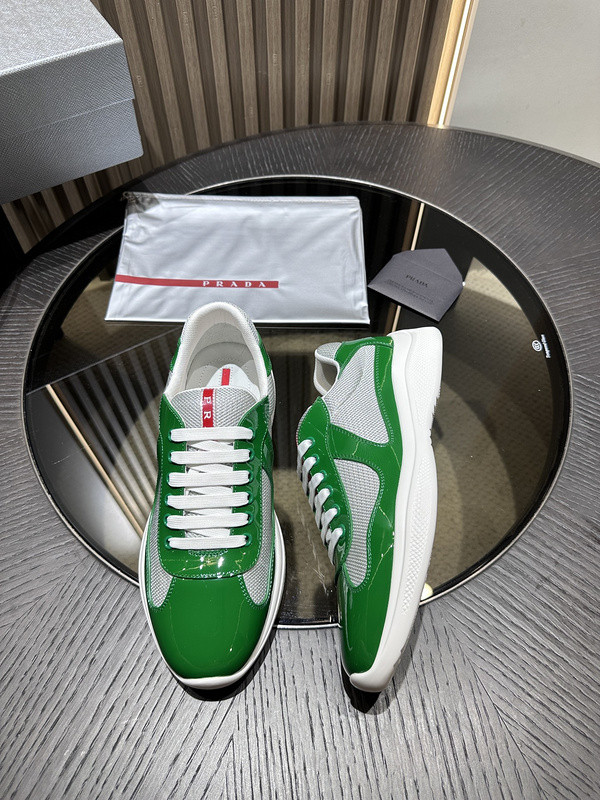 PA Low Sneakers