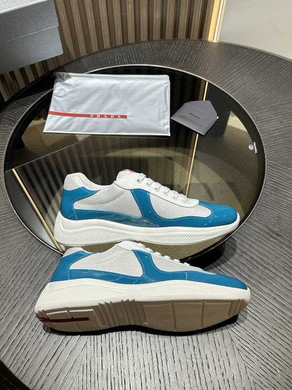 PA Low Sneakers