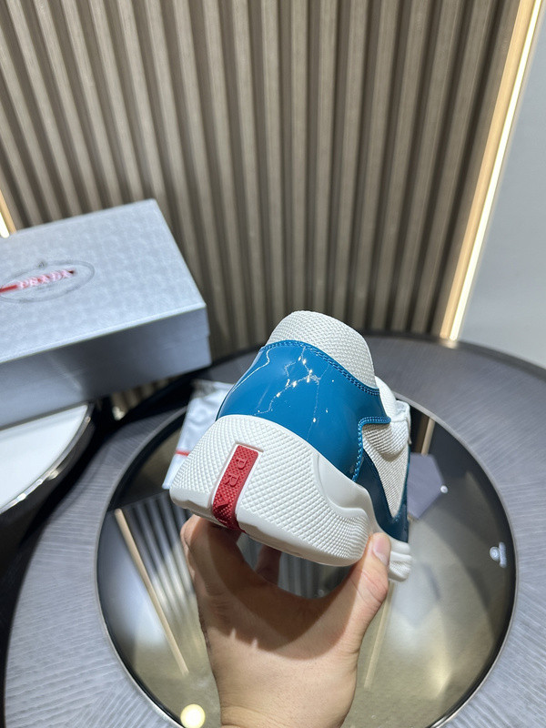 PA Low Sneakers