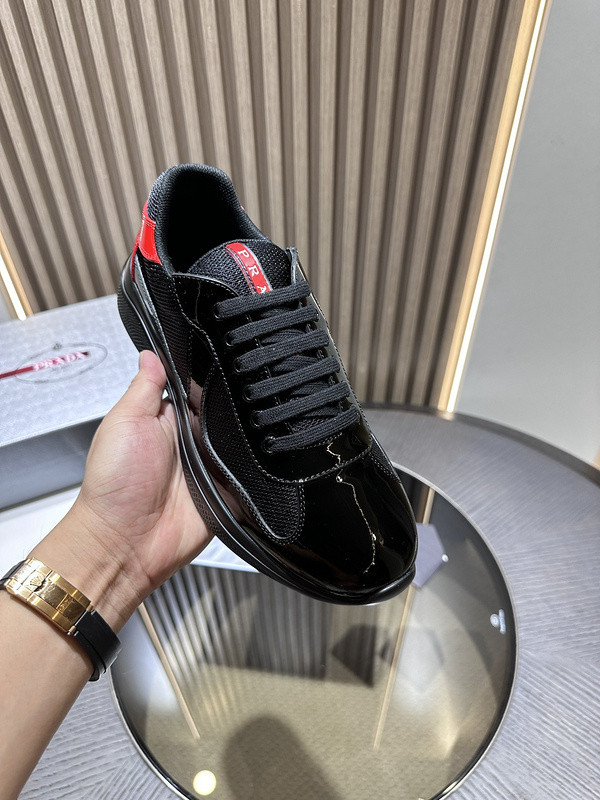 PA Low Sneakers
