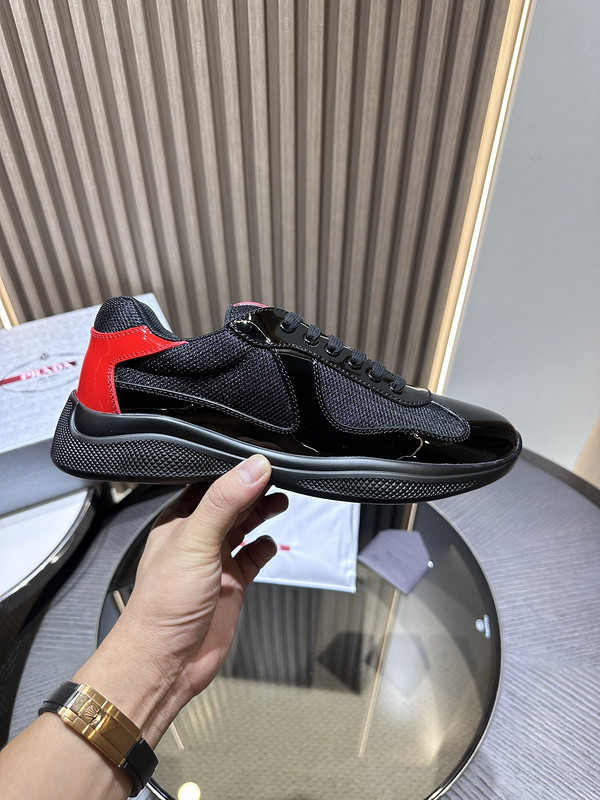 PA Low Sneakers