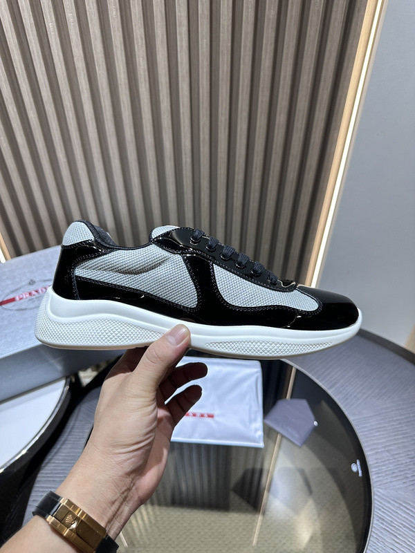 PA Low Sneakers