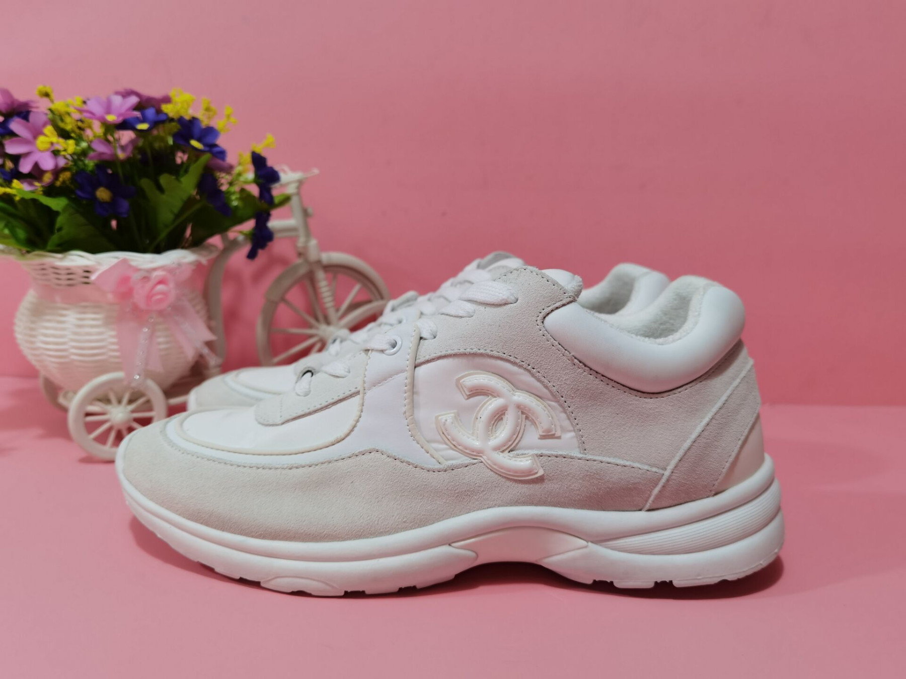 CNL Sneakers