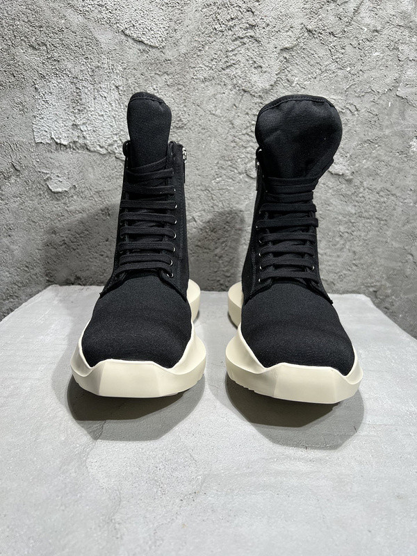 RO Sneakers