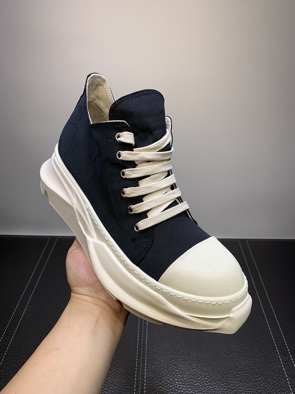 RO Sneakers