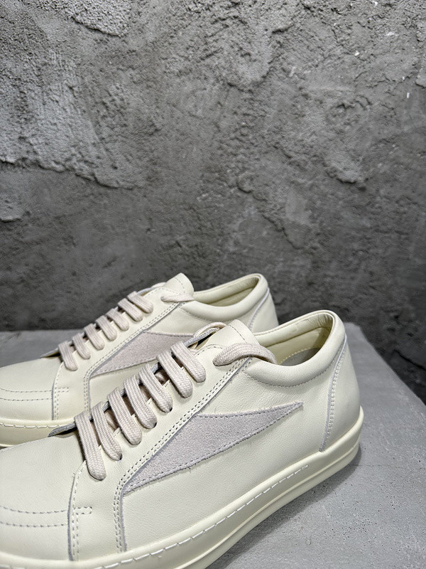 RO Sneakers