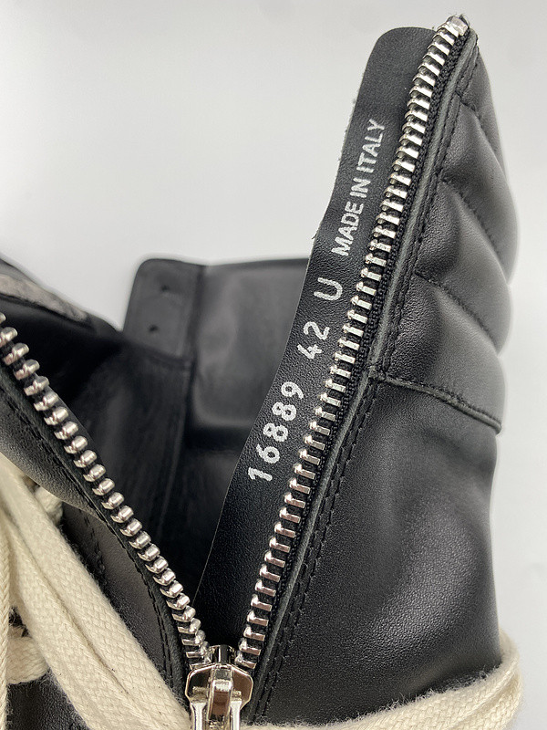 RO Sneakers
