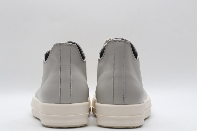 RO Sneakers