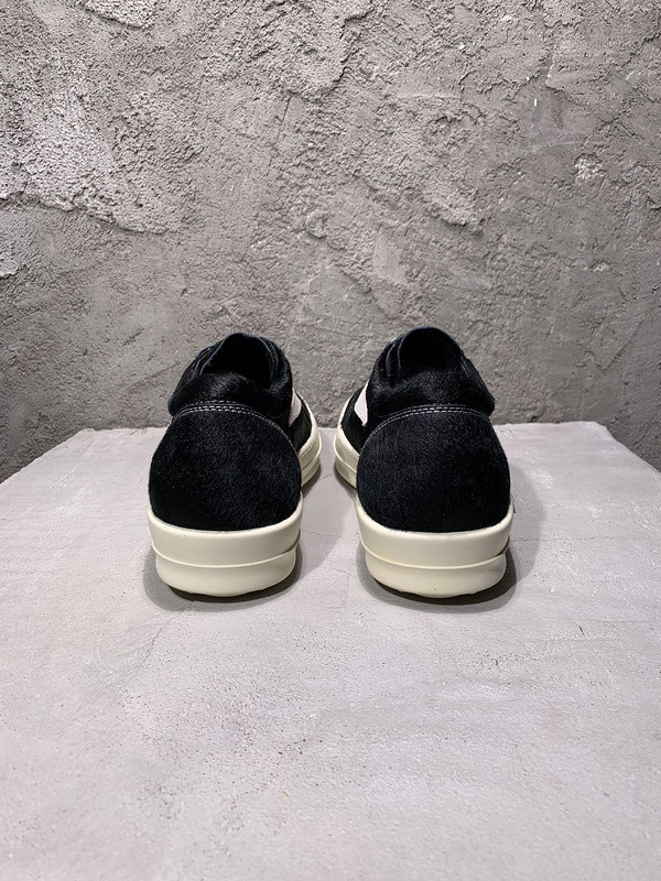 RO Sneakers