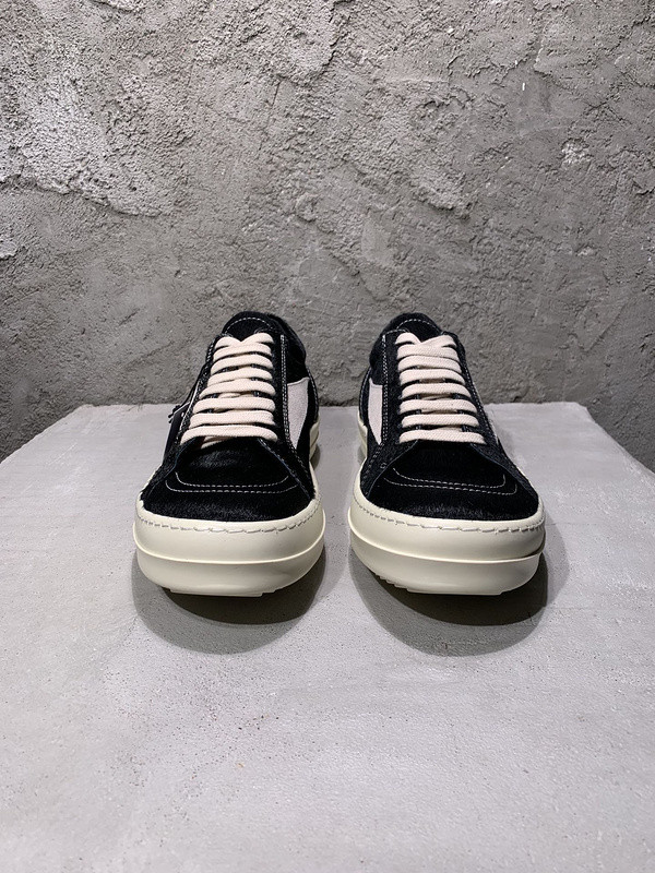 RO Sneakers