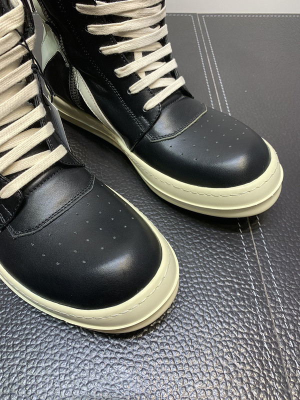 RO Sneakers