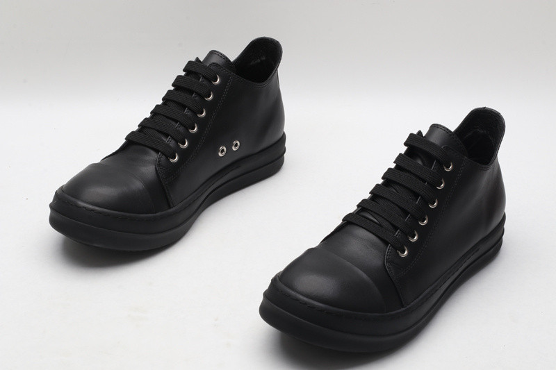 RO Sneakers
