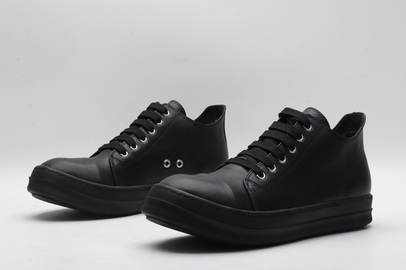RO Sneakers