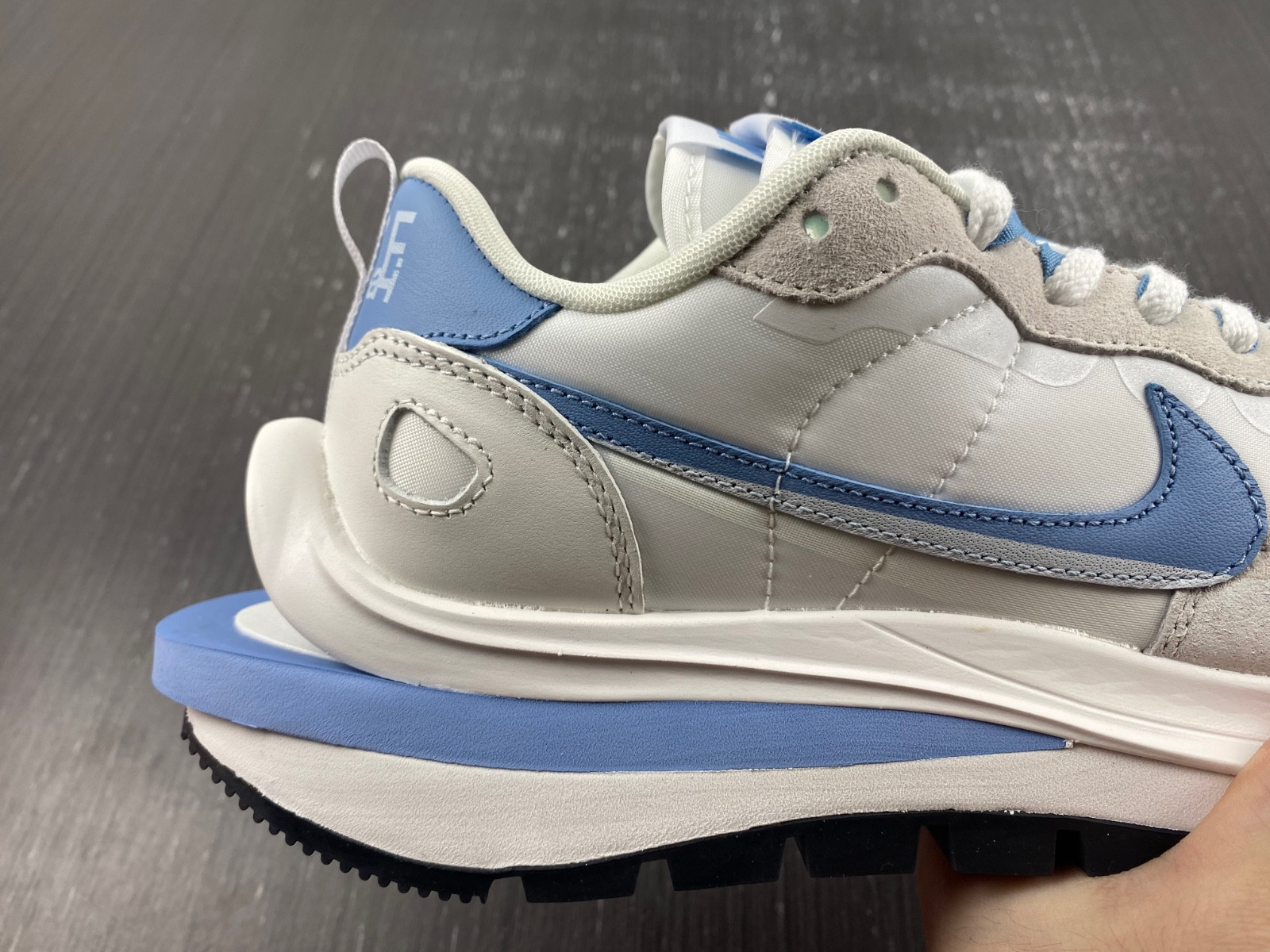 Sacai x Nike DD1875-112