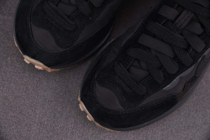 Sacai x Nike VaporWaffle DD1875-001