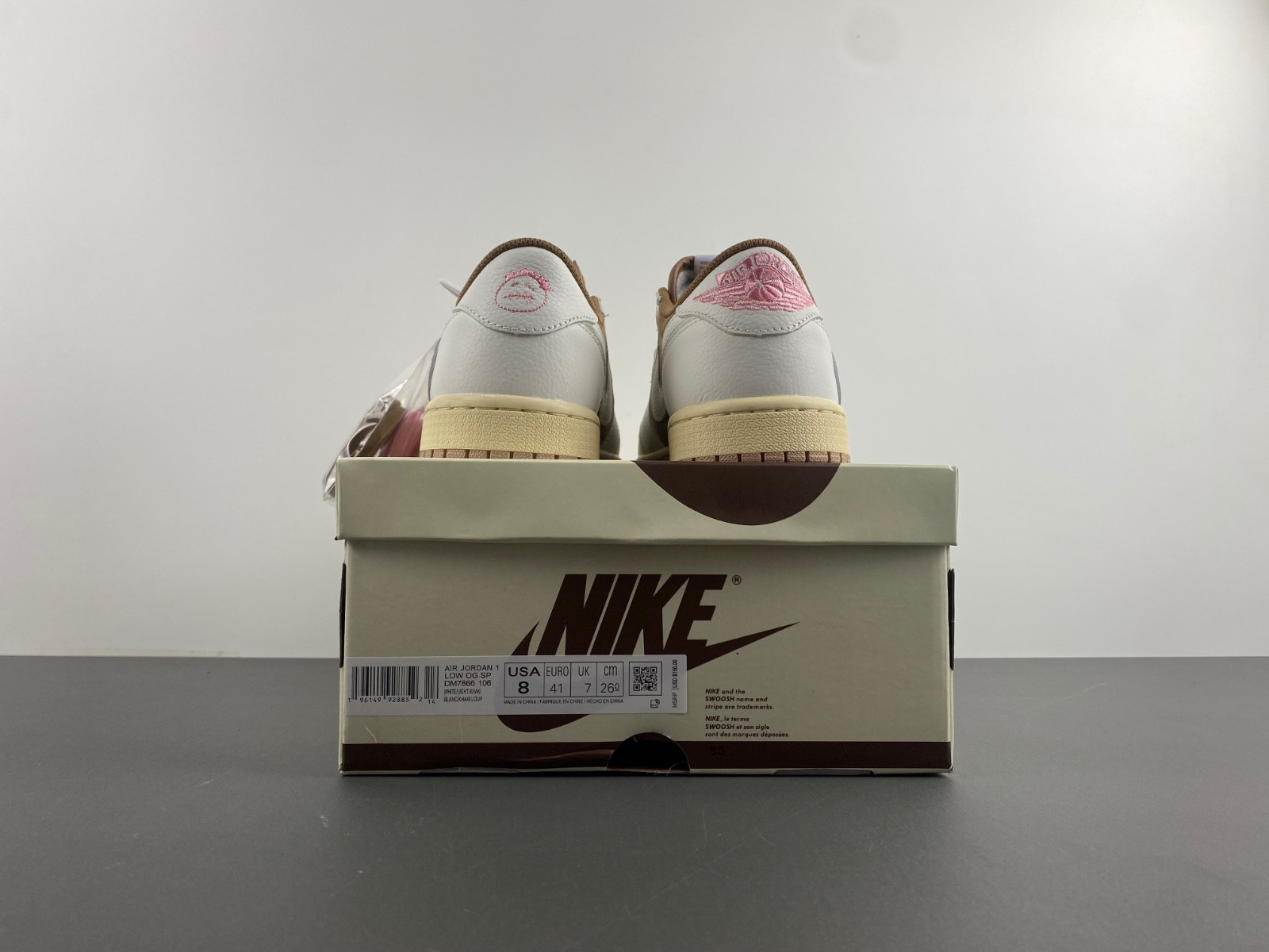 Travis Scott x Air Jordan 1 Low OG DM7866-106