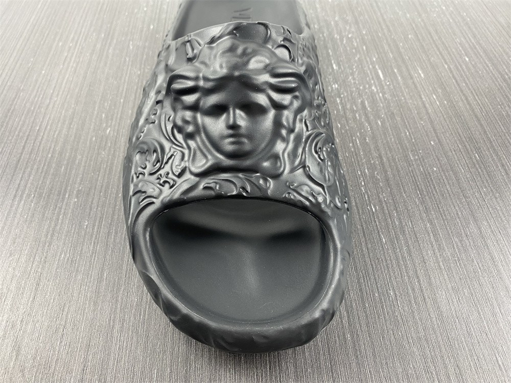 VERSACE slides